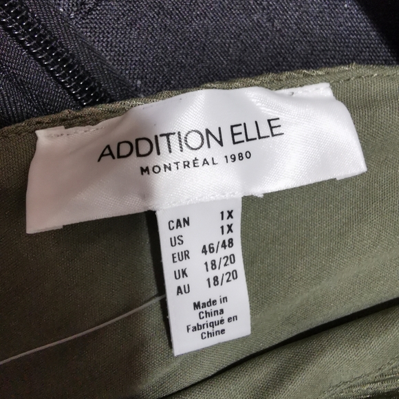 Olive Court jumpsuit - Picture 2 of 3